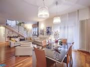 Appartamento in vendita di 171 m² in Via Lungo Lario, 26