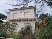 Appartamento in vendita di 173 m² in Via dei Salici