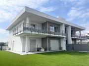 Appartamento in vendita di 191 m² in Via Don G. Gonella