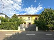 Appartamento in vendita di 175 m² in Via Eugenio Montale, 2