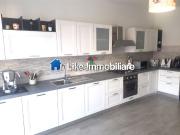 Appartamento in vendita di 179 m² in Via Pietro...