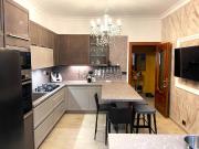 Appartamento in vendita di 180 m² in Via Acquaroni