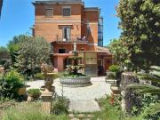 Appartamento in vendita di 180 m² in Via delle Pinete, 52