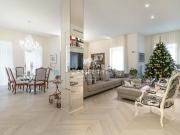 Appartamento in vendita di 180 m² in Via Ippolito...