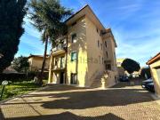 Appartamento in vendita di 180 m² in Via Sinopoli