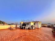 Appartamento in vendita di 180 m² in Via Vecchia San Gennaro