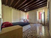 Appartamento in vendita di 184 m² in Via Caprera, 120