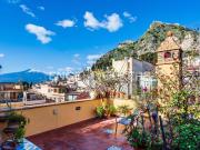 Appartamento in vendita di 184 m² in Via Iallia Bassia, 13