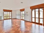 Appartamento in vendita di 184 m² in Viale Roma, 32
