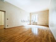Appartamento in vendita di 185 m² in Via Cavour