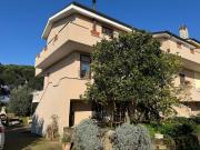 Appartamento in vendita di 187 m² in Via dei Caprioli