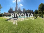 Appartamento in vendita di 190 m² in Via della Camilluccia