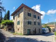 Appartamento in vendita di 190 m² in Via delle Cantine, 14