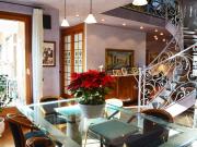 Appartamento in vendita di 190 m² in Via Fratelli Cervi, 16