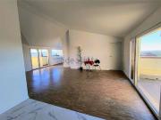 Appartamento in vendita di 190 m² in Via Giosuè Carducci, 3