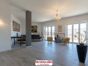 Appartamento in vendita di 192 m² in Via Zuretti, 11