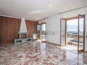 Appartamento in vendita di 194 m² in Via Emanuele Canesi, 37