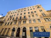 Appartamento in vendita di 194 m² in Via Martiri della...