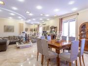 Appartamento in vendita di 194 m² in Via Poggio Ameno