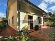 Appartamento in vendita di 195 m² in Via Italica