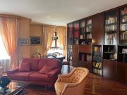 Appartamento in vendita di 197 m² in Via Civenna