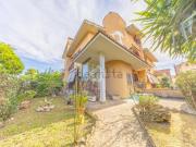 Appartamento in vendita di 200 m² in Via Anagnina, 359