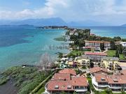 Appartamento in vendita di 200 m² in Via Benaco