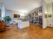 Appartamento in vendita di 200 m² in Via Emanuele...