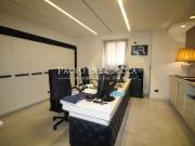 Appartamento in vendita di 200 m² in Via Francesco Crispi