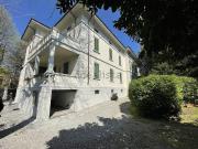 Appartamento in vendita di 200 m² in Via Linati