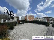 Appartamento in vendita di 218 m² in Via Lucana