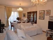 Appartamento in vendita di 200 m² in Via Lucania, 23