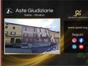 Appartamento in vendita di 201 m² in Piazza Mazzoleni, 14