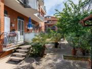 Appartamento in vendita di 203 m² in Via di Torre Gaia