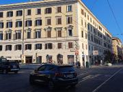 Appartamento in vendita di 203 m² in Viale Giulio...