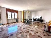 Appartamento in vendita di 205 m² in Via Brindisi, 53