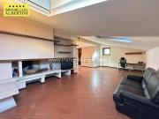 Appartamento in vendita di 208 m² in Via Nino Bixio
