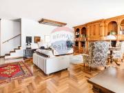 Appartamento in vendita di 209 m² in Corso Sempione