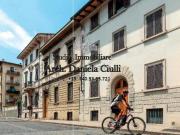 Appartamento in vendita di 210 m² in Via Francesco...