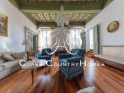 Appartamento in vendita di 210 m² in Via Giulia