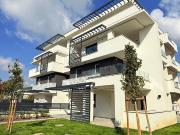 Appartamento in vendita di 211 m² in Via Buzzati Traverso