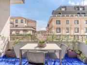 Appartamento in vendita di 212 m² in Via Iginio Ugo...