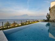 Appartamento in vendita di 214 m² in Località Camille
