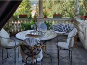 Appartamento in vendita di 215 m² in Via delle Pietre