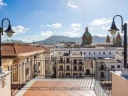 Appartamento in vendita di 218 m² in Via Camillo Cavour, 26