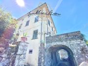 Appartamento in vendita di 218 m² in Via Castel...