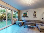 Appartamento in vendita di 219 m² in Viale Aguggiari, 76