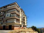 Appartamento in vendita di 220 m² in Via A. De Florio, 16