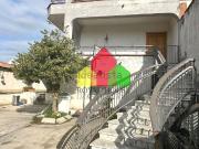 Appartamento in vendita di 220 m² in Via Carlo Poerio