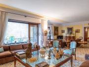 Appartamento in vendita di 220 m² in Via Francesco Petrarca